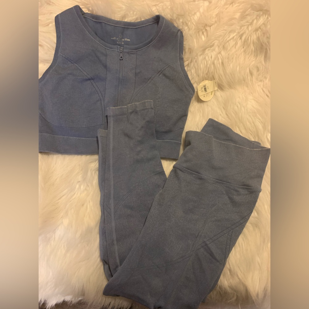 Set - Aerie Sports Bra and Legging Double Lined
